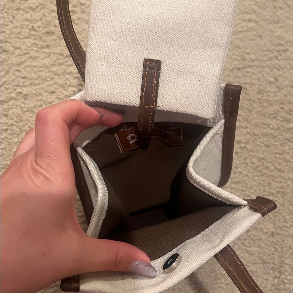 Elegant Cream and Brown leather Bag - Picture 3 of 6